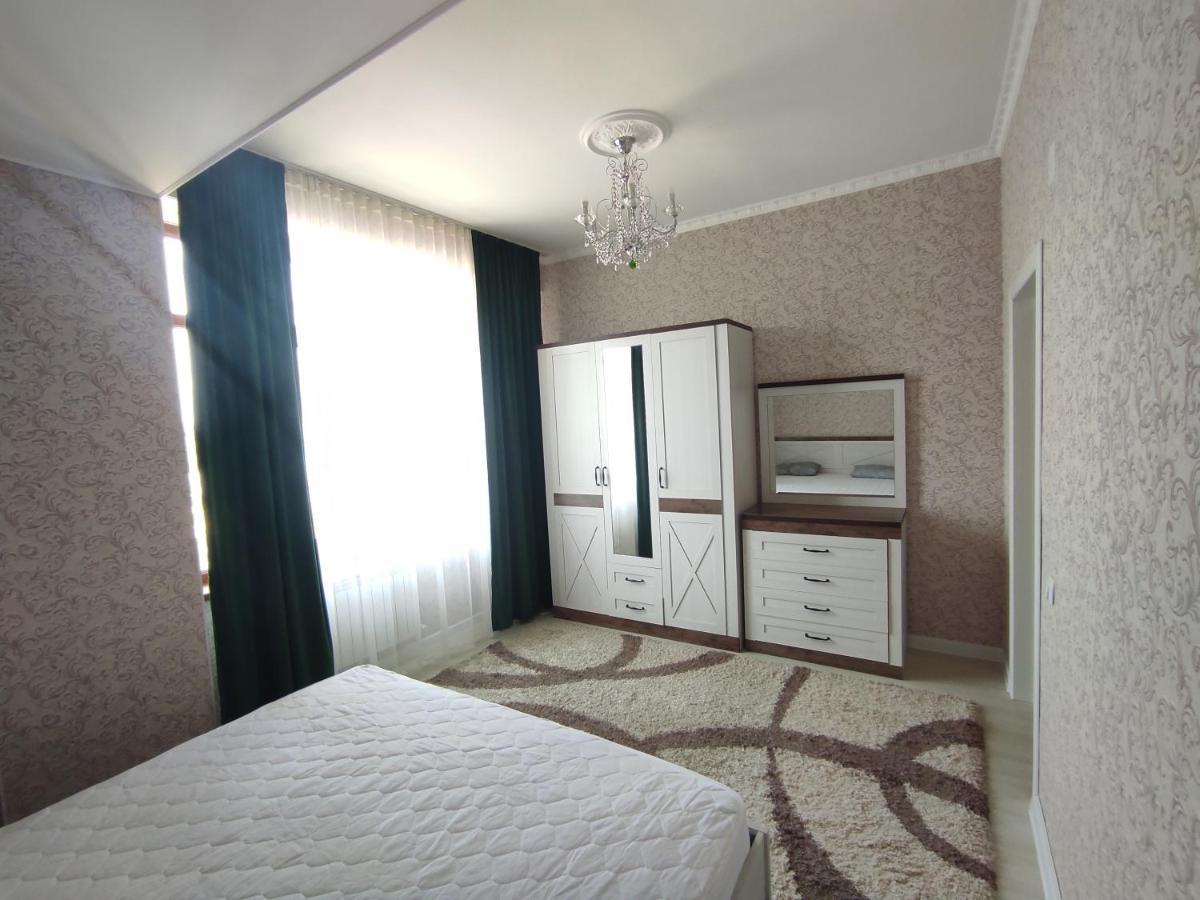 Prestigious Apartment In Бишкек Экстерьер фото