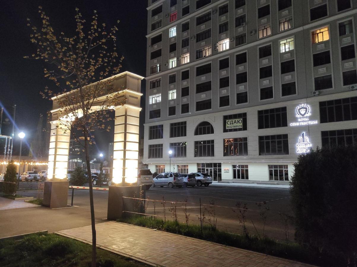 Prestigious Apartment In Бишкек Экстерьер фото